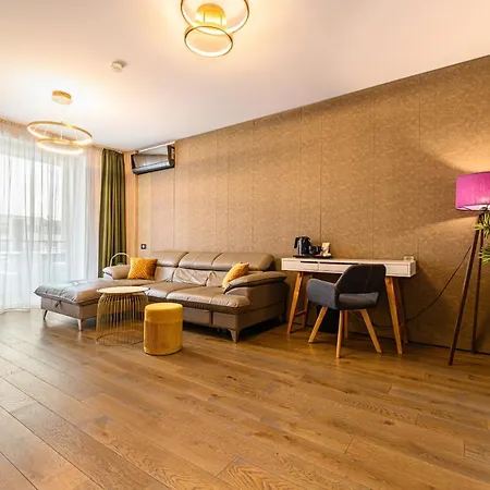 Promenada Apartment *