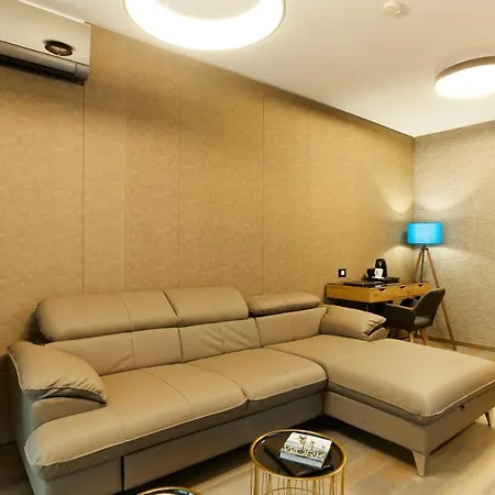 Promenada Apartment